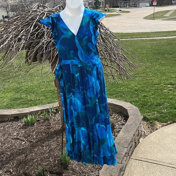 Tropical maxi wrap dress size XL ruffles cap sleeve vacation flowy - Picture 1 of 17